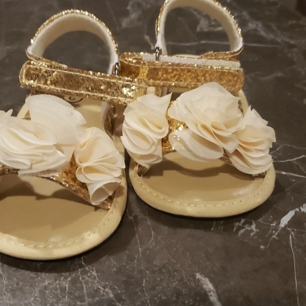 Little girls soft sole sandals‎ size 3